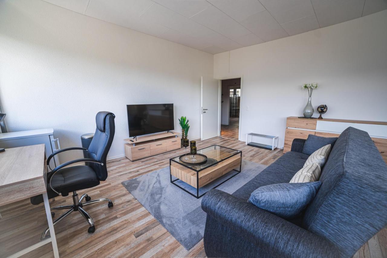 Pit Stop Apartments Cham Екстериор снимка